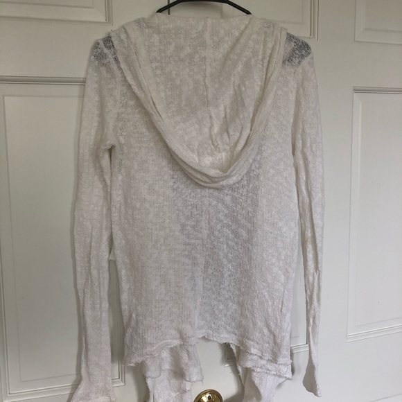 Abercrombie sweater - Picture 3 of 4